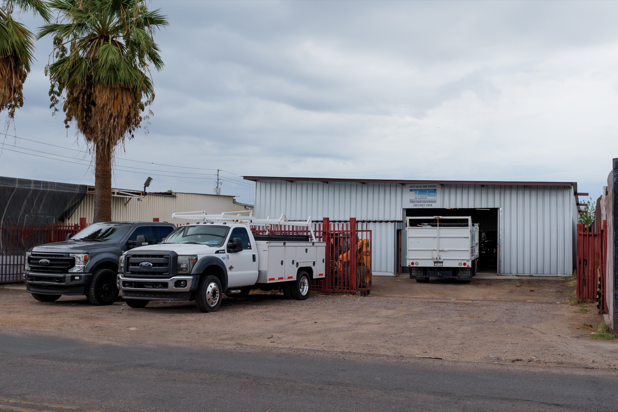TES trucks outside the Phoenix shop, ready for mobile 6.7 Power Stroke service